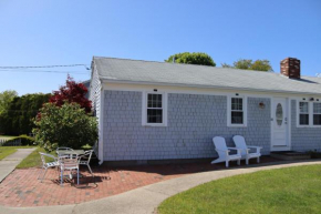 Seaside Serenity, just a block /0.1 mile away from the beach
